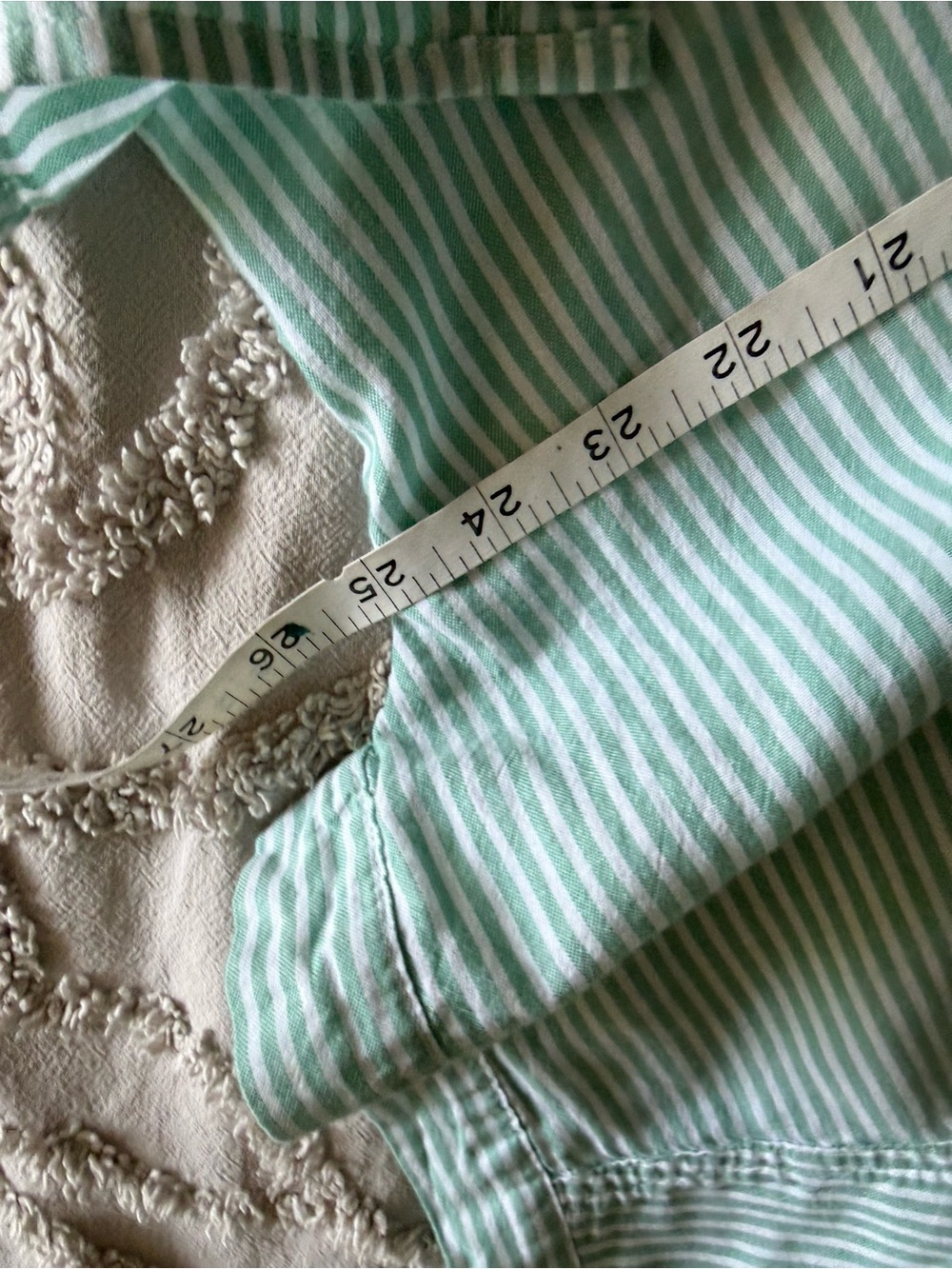 H&M Light Mint Striped Short-Sleeve Button Shirt - Women size L - Picture 7 of 8
